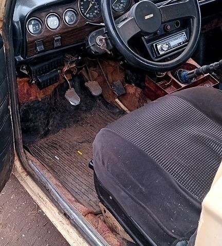 Бежевый ВАЗ 2106, объемом двигателя 1.3 л и пробегом 0 тыс. км за 650 $, фото 1 на Automoto.ua