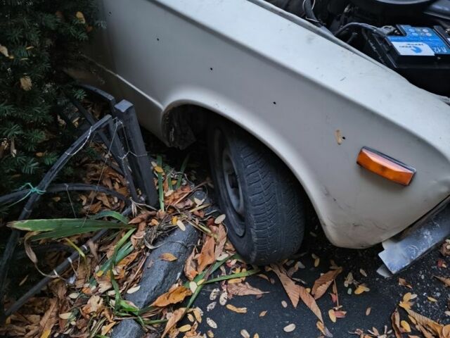 Бежевый ВАЗ 2106, объемом двигателя 0 л и пробегом 100 тыс. км за 400 $, фото 6 на Automoto.ua