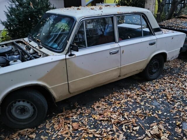 Бежевый ВАЗ 2106, объемом двигателя 0 л и пробегом 100 тыс. км за 400 $, фото 2 на Automoto.ua