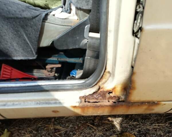 ВАЗ 2106 1991 в Сумах на Automoto.ua Бежевый ВАЗ 2106, объемом двигателя 1.6 л и пробегом 94 тыс. км за 596 $, фото 2 на Automoto.ua