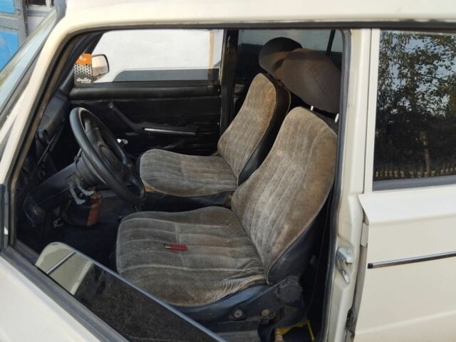 ВАЗ 2106 1991 в Пятихатках на Automoto.ua Бежевый ВАЗ 2106, объемом двигателя 1 л и пробегом 10 тыс. км за 643 $, фото 3 на Automoto.ua