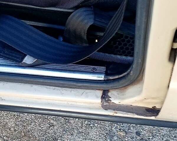 Бежевый ВАЗ 2106, объемом двигателя 1.5 л и пробегом 54 тыс. км за 2200 $, фото 8 на Automoto.ua