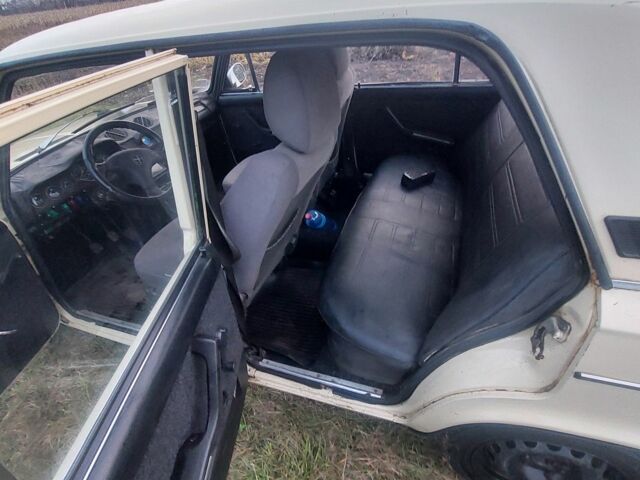 Бежевый ВАЗ 2106, объемом двигателя 0 л и пробегом 100 тыс. км за 750 $, фото 6 на Automoto.ua