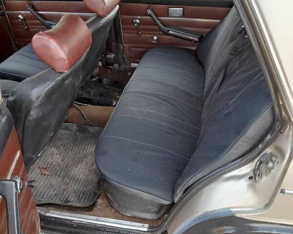 Бежевый ВАЗ 2106, объемом двигателя 1.5 л и пробегом 300 тыс. км за 560 $, фото 13 на Automoto.ua