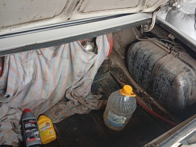 Бежевый ВАЗ 2106, объемом двигателя 1.3 л и пробегом 230 тыс. км за 357 $, фото 5 на Automoto.ua