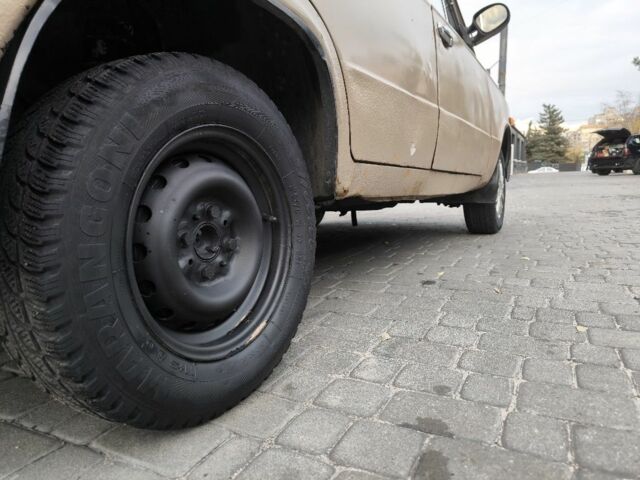 Бежевый ВАЗ 2106, объемом двигателя 0 л и пробегом 333 тыс. км за 300 $, фото 9 на Automoto.ua