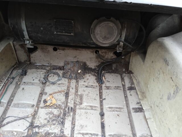 Бежевый ВАЗ 2106, объемом двигателя 0 л и пробегом 1000 тыс. км за 261 $, фото 5 на Automoto.ua