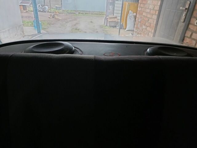 Бежевый ВАЗ 2106, объемом двигателя 1.3 л и пробегом 300 тыс. км за 615 $, фото 2 на Automoto.ua