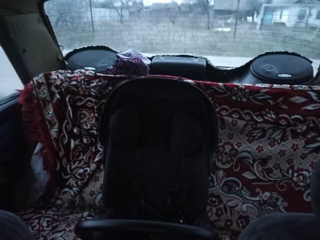 Бежевый ВАЗ 2106, объемом двигателя 1.2 л и пробегом 81 тыс. км за 631 $, фото 5 на Automoto.ua