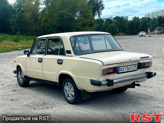 Бежевый ВАЗ 2106, объемом двигателя 1.6 л и пробегом 200 тыс. км за 900 $, фото 2 на Automoto.ua