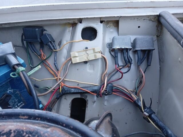 Бежевый ВАЗ 2106, объемом двигателя 0 л и пробегом 123 тыс. км за 585 $, фото 9 на Automoto.ua