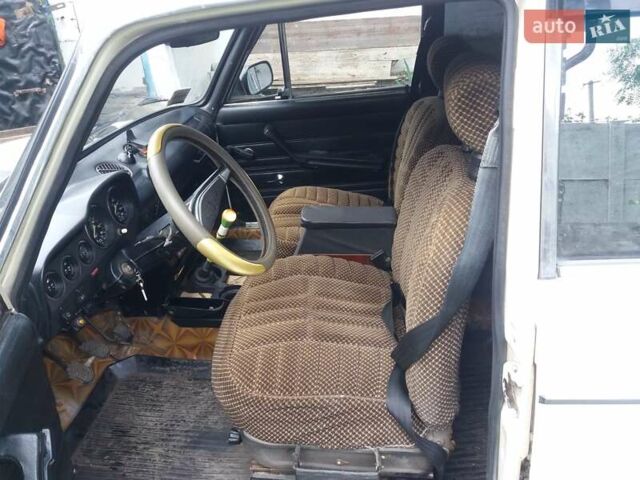 Бежевый ВАЗ 2106, объемом двигателя 0 л и пробегом 939 тыс. км за 1199 $, фото 5 на Automoto.ua