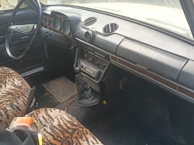 Бежевый ВАЗ 2106, объемом двигателя 1.5 л и пробегом 90 тыс. км за 650 $, фото 4 на Automoto.ua