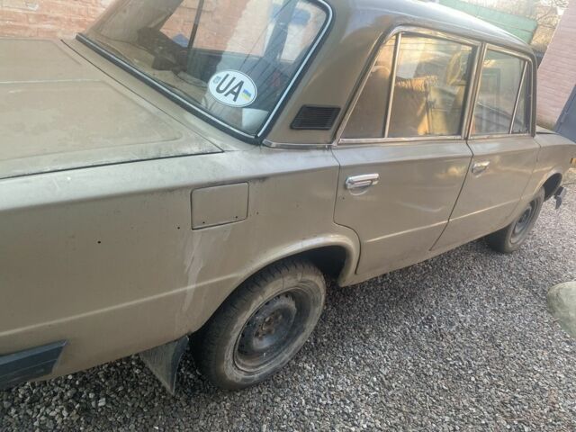 Бежевый ВАЗ 2106, объемом двигателя 1.5 л и пробегом 200 тыс. км за 378 $, фото 4 на Automoto.ua