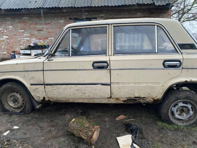 Бежевый ВАЗ 2106, объемом двигателя 1.6 л и пробегом 200 тыс. км за 237 $, фото 4 на Automoto.ua