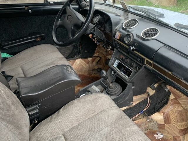 Бежевый ВАЗ 2106, объемом двигателя 0 л и пробегом 120 тыс. км за 400 $, фото 2 на Automoto.ua