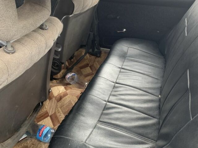 Бежевый ВАЗ 2106, объемом двигателя 0 л и пробегом 120 тыс. км за 400 $, фото 4 на Automoto.ua