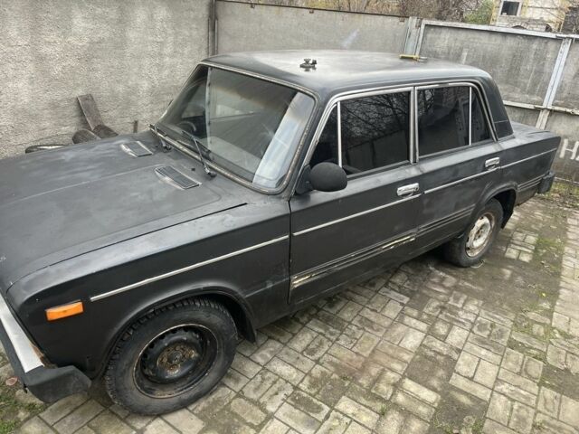 Черный ВАЗ 2106, объемом двигателя 1.6 л и пробегом 300 тыс. км за 378 $, фото 2 на Automoto.ua