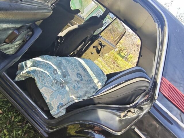 Черный ВАЗ 2106, объемом двигателя 0 л и пробегом 74 тыс. км за 1500 $, фото 4 на Automoto.ua