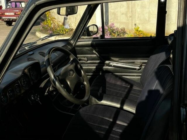 Чорний ВАЗ 2106, об'ємом двигуна 1.5 л та пробігом 100 тис. км за 836 $, фото 6 на Automoto.ua