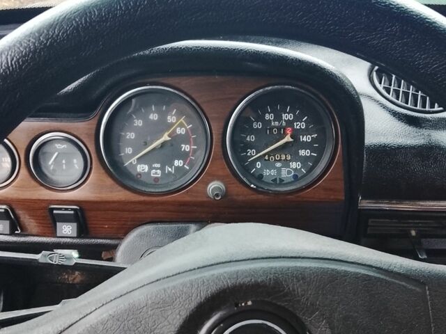 Чорний ВАЗ 2106, об'ємом двигуна 1.3 л та пробігом 40 тис. км за 640 $, фото 3 на Automoto.ua