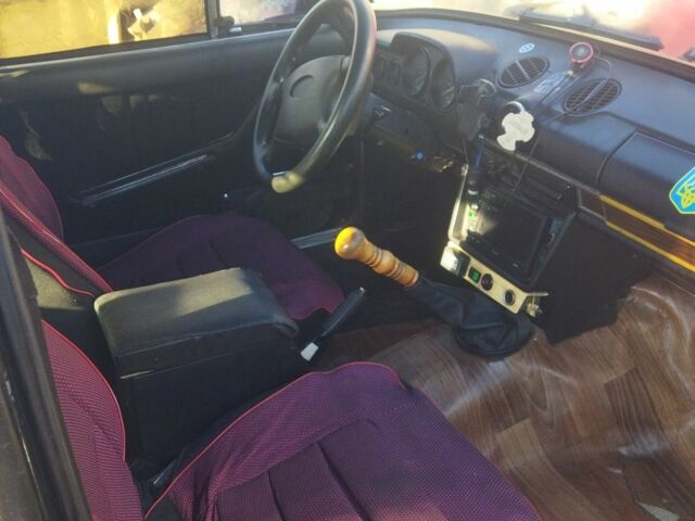 Чорний ВАЗ 2106, об'ємом двигуна 0 л та пробігом 65 тис. км за 953 $, фото 4 на Automoto.ua