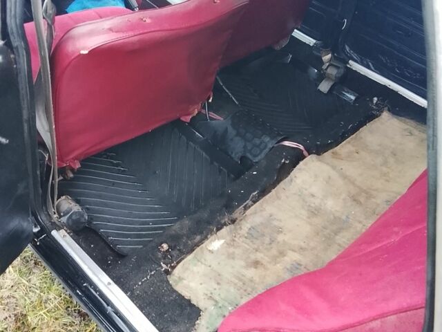 Чорний ВАЗ 2106, об'ємом двигуна 1.3 л та пробігом 40 тис. км за 640 $, фото 6 на Automoto.ua