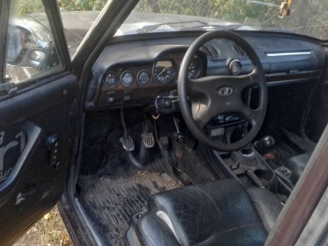 Черный ВАЗ 2106, объемом двигателя 0 л и пробегом 3 тыс. км за 704 $, фото 3 на Automoto.ua