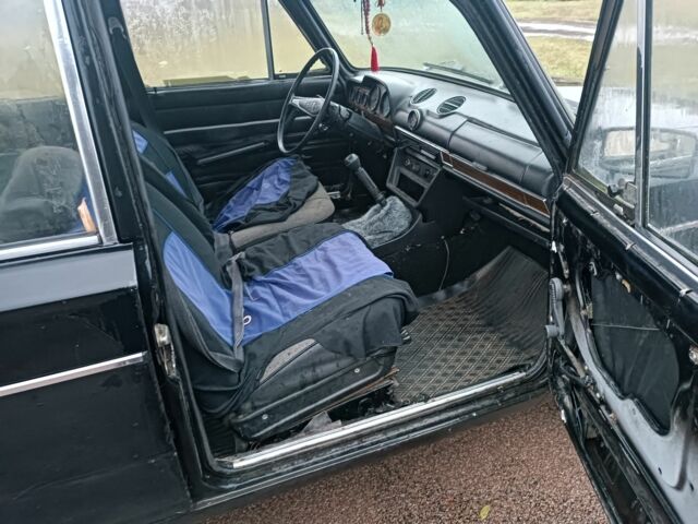 ВАЗ 2106 1990 в Коростене на Automoto.ua Черный ВАЗ 2106, объемом двигателя 1.5 л и пробегом 130 тыс. км за 372 $, фото 9 на Automoto.ua