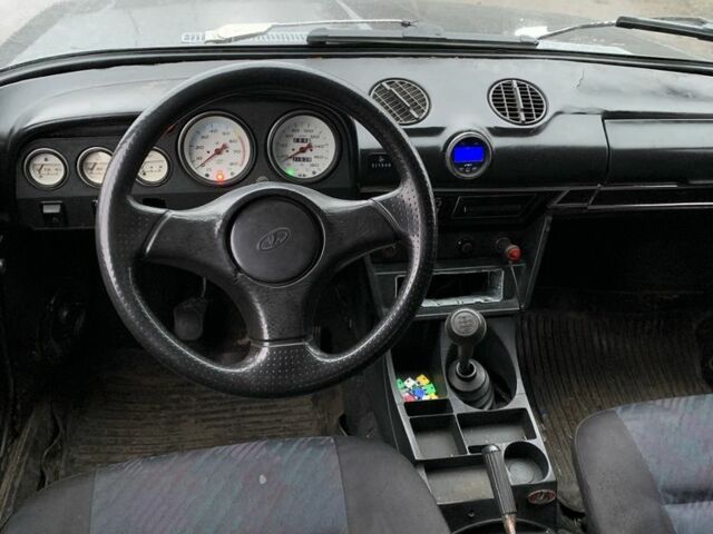 Чорний ВАЗ 2106, об'ємом двигуна 1.5 л та пробігом 123 тис. км за 711 $, фото 10 на Automoto.ua