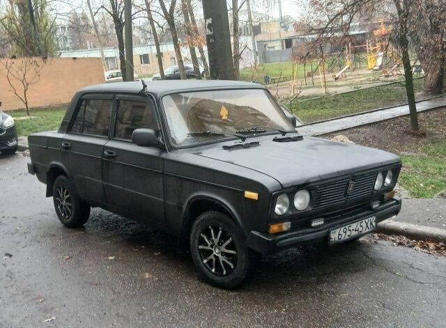 Чорний ВАЗ 2106, об'ємом двигуна 1.5 л та пробігом 40 тис. км за 713 $, фото 1 на Automoto.ua