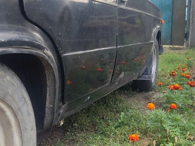 Чорний ВАЗ 2106, об'ємом двигуна 1 л та пробігом 200 тис. км за 535 $, фото 4 на Automoto.ua