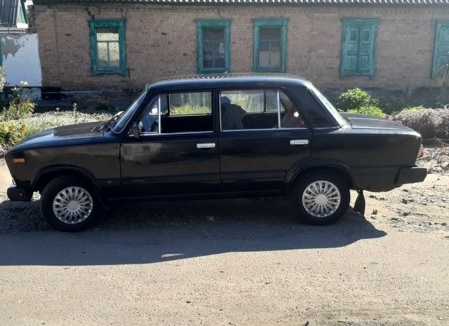 Черный ВАЗ 2106, объемом двигателя 1.3 л и пробегом 2 тыс. км за 716 $, фото 4 на Automoto.ua
