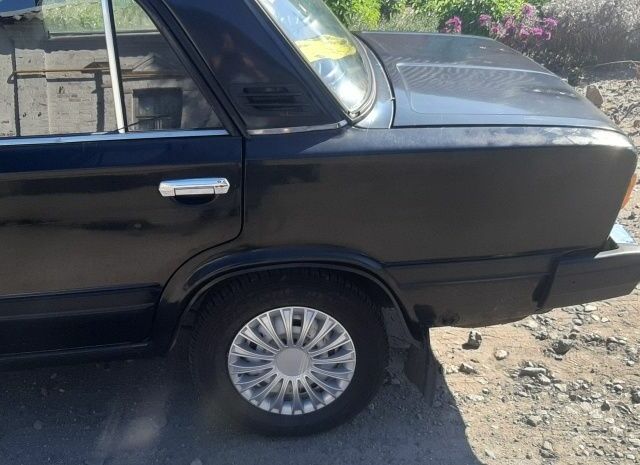 Черный ВАЗ 2106, объемом двигателя 1.3 л и пробегом 2 тыс. км за 716 $, фото 3 на Automoto.ua