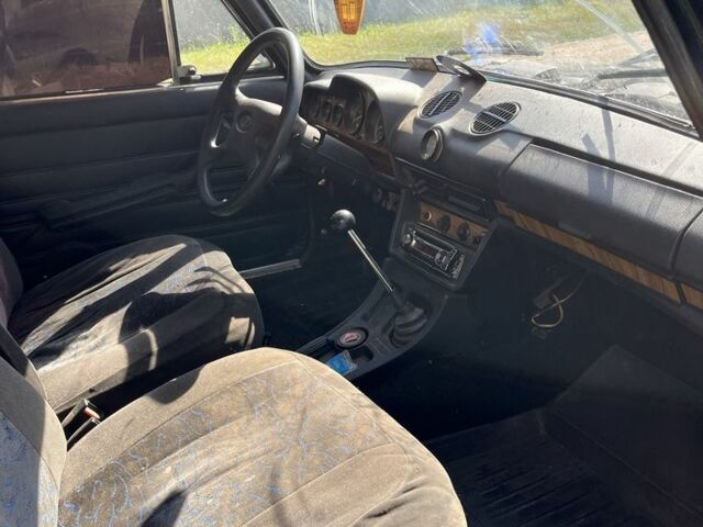 Чорний ВАЗ 2106, об'ємом двигуна 1.6 л та пробігом 80 тис. км за 1000 $, фото 5 на Automoto.ua