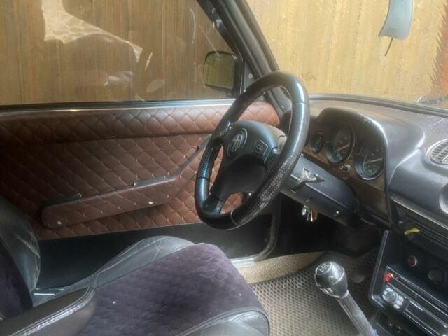 Чорний ВАЗ 2106, об'ємом двигуна 1.3 л та пробігом 166 тис. км за 1100 $, фото 2 на Automoto.ua