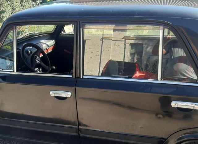 Черный ВАЗ 2106, объемом двигателя 1.3 л и пробегом 2 тыс. км за 716 $, фото 7 на Automoto.ua
