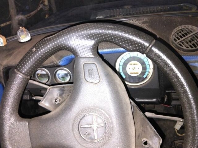 Черный ВАЗ 2106, объемом двигателя 1 л и пробегом 712 тыс. км за 550 $, фото 5 на Automoto.ua