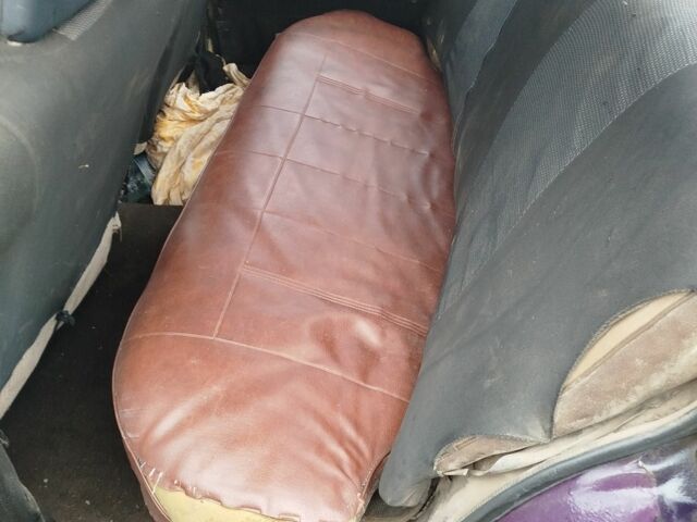 Фіолетовий ВАЗ 2106, об'ємом двигуна 1.3 л та пробігом 80 тис. км за 475 $, фото 5 на Automoto.ua