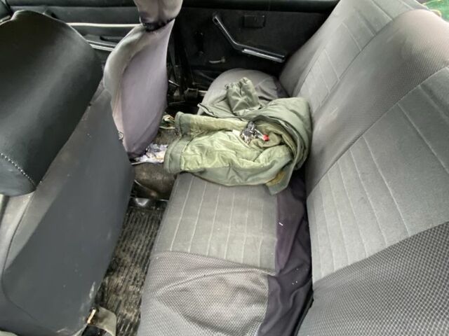 Фиолетовый ВАЗ 2106, объемом двигателя 1.6 л и пробегом 3 тыс. км за 473 $, фото 9 на Automoto.ua