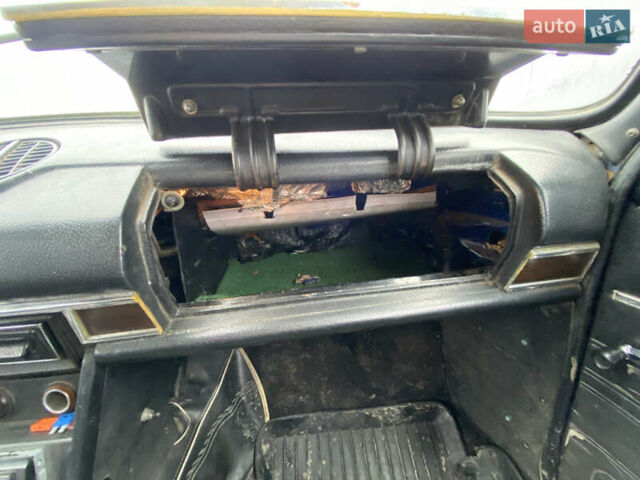 Фиолетовый ВАЗ 2106, объемом двигателя 1.3 л и пробегом 18 тыс. км за 471 $, фото 14 на Automoto.ua