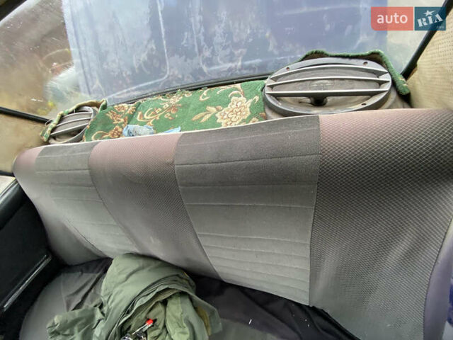 Фиолетовый ВАЗ 2106, объемом двигателя 1.3 л и пробегом 18 тыс. км за 471 $, фото 13 на Automoto.ua