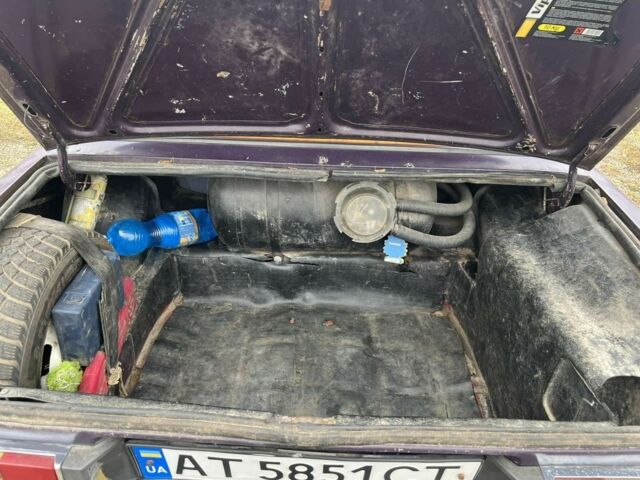 Фиолетовый ВАЗ 2106, объемом двигателя 1.5 л и пробегом 256 тыс. км за 587 $, фото 4 на Automoto.ua