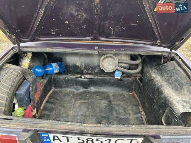 Фиолетовый ВАЗ 2106, объемом двигателя 1.5 л и пробегом 265 тыс. км за 584 $, фото 5 на Automoto.ua