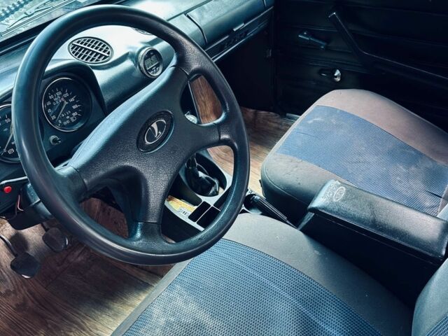 Фиолетовый ВАЗ 2106, объемом двигателя 1.5 л и пробегом 160 тыс. км за 54000 $, фото 5 на Automoto.ua