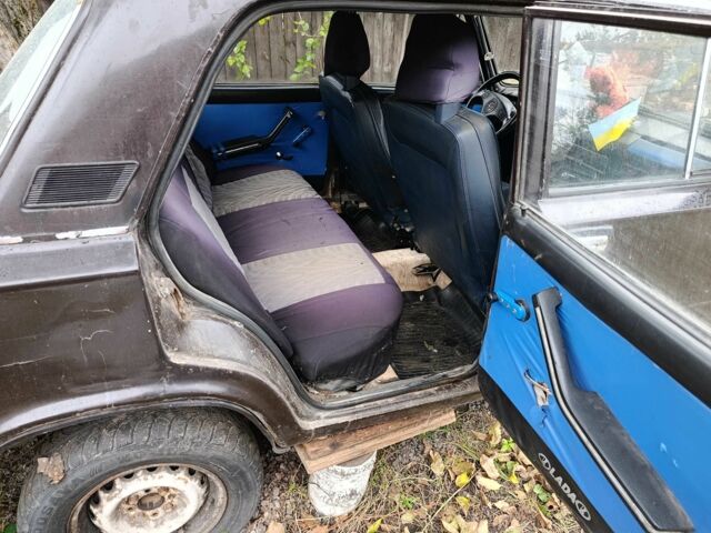 ВАЗ 2106 1980 в Коростене на Automoto.ua Коричневый ВАЗ 2106, объемом двигателя 1.5 л и пробегом 1 тыс. км за 360 $, фото 4 на Automoto.ua