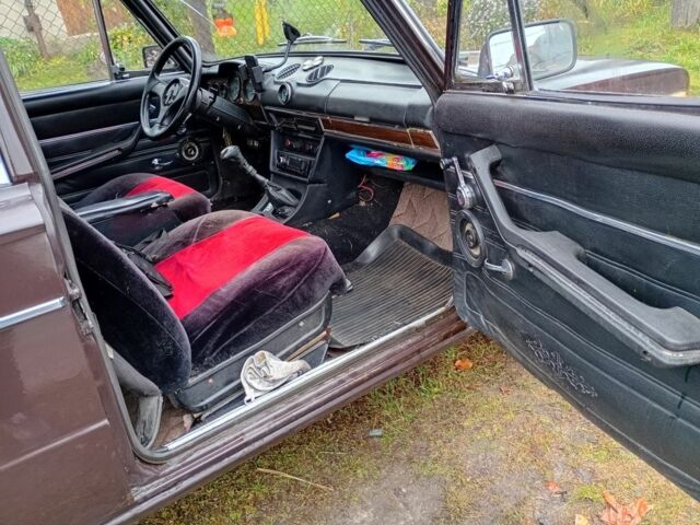 Коричневый ВАЗ 2106, объемом двигателя 1.6 л и пробегом 100 тыс. км за 550 $, фото 10 на Automoto.ua