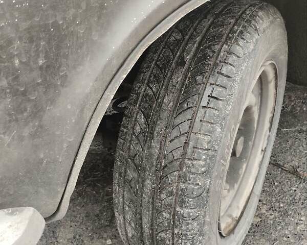 Коричневий ВАЗ 2106, об'ємом двигуна 1.3 л та пробігом 182 тис. км за 800 $, фото 5 на Automoto.ua