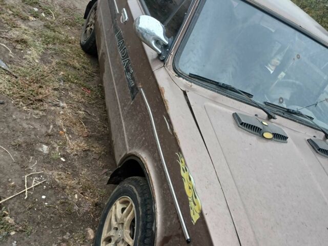 Коричневий ВАЗ 2106, об'ємом двигуна 1.3 л та пробігом 569 тис. км за 475 $, фото 2 на Automoto.ua