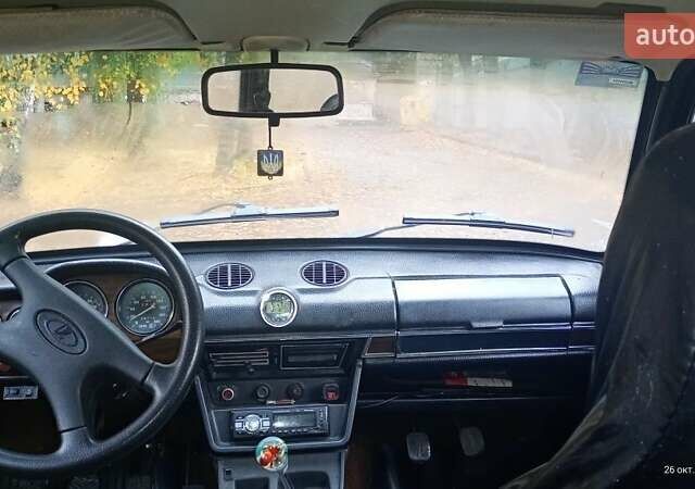 ВАЗ 2106 1982 в Кропивницком (Кировограде) на Automoto.ua Коричневый ВАЗ 2106, объемом двигателя 1.5 л и пробегом 60 тыс. км за 1000 $, фото 5 на Automoto.ua